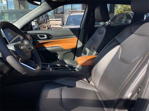 Used 2024 Jeep Compass Limited w/ Sun and Sound Group image 10