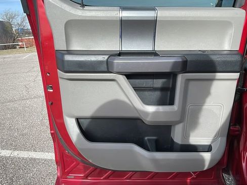 Used 2019 Ford F150 XLT w/ Equipment Group 302A Luxury image 17