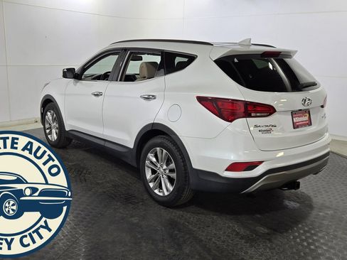 Used 2017 Hyundai Santa Fe Sport 2.0T image 5