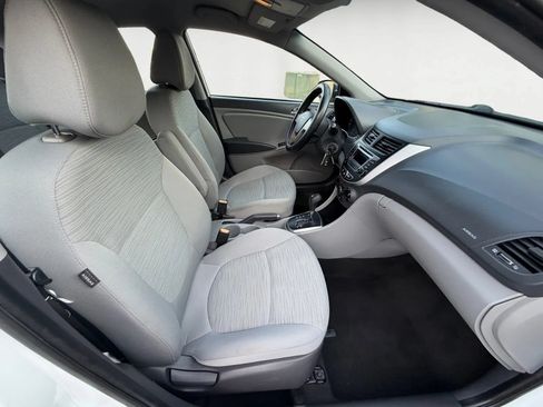 Used 2016 Hyundai Accent SE FWD image 15