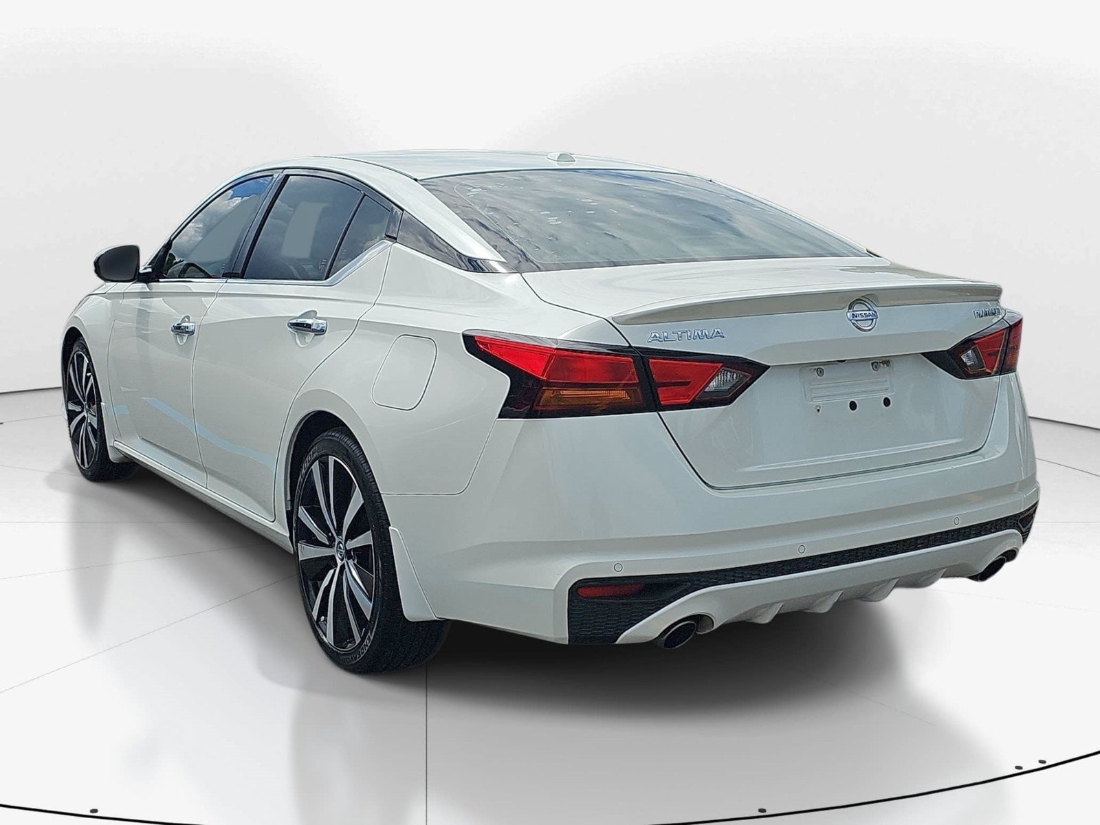 Used 2019 Nissan Altima 2.5 Platinum FWD image 6