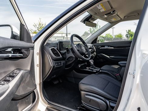Used 2026 Kia Seltos S FWD image 17