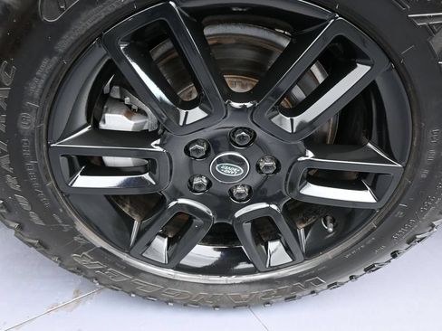 Used 2023 Land Rover Defender 130 SE AWD/4WD image 44