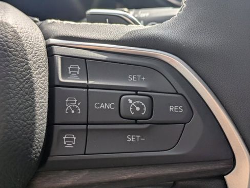 New 2025 Jeep Grand Cherokee L Limited w/ Black Appearance Package image 23