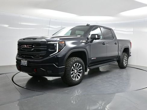 Used 2022 GMC Sierra 1500 AT4 w/ AT4 Premium Package AWD/4WD image 79