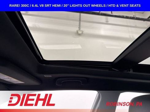 Certified 2023 Chrysler 300 C RWD image 39
