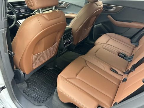 Used 2024 Audi Q8 Premium Plus AWD/4WD image 22