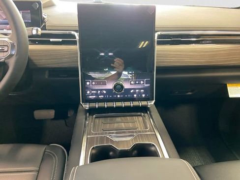 New 2025 GMC Sierra EV Denali image 12