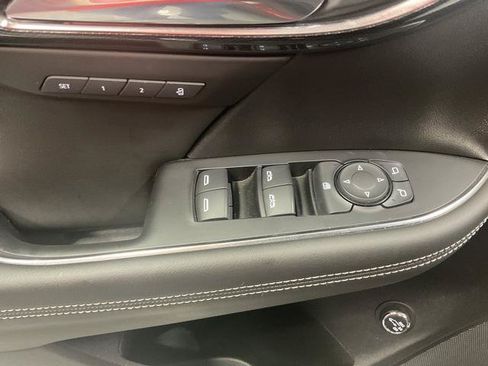 Used 2023 Buick Envision Essence w/ Sport Touring Package AWD/4WD image 11