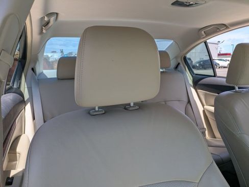 Used 2014 Subaru Legacy 2.5i Limited w/ Moonroof Package AWD/4WD image 13