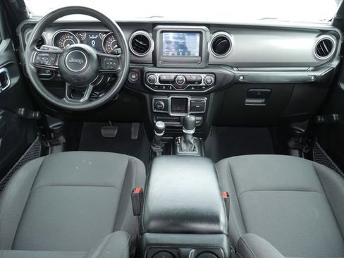 Used 2023 Jeep Gladiator Sport AWD/4WD image 5