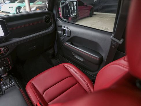 Used 2024 Jeep Wrangler Unlimited Rubicon 392 image 34