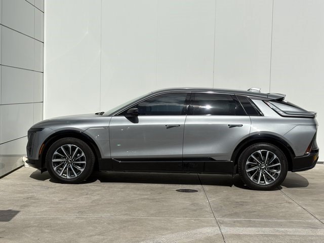 Certified 2024 Cadillac Lyriq Sport w/ LPO, Floor Liner Package AWD/4WD image 4
