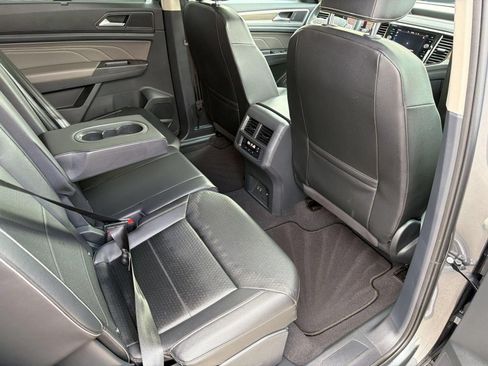 Used 2023 Volkswagen Atlas SEL AWD/4WD image 30