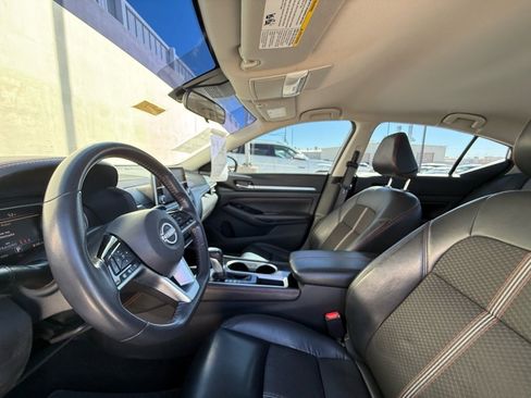 Used 2023 Nissan Altima 2.5 SR image 5
