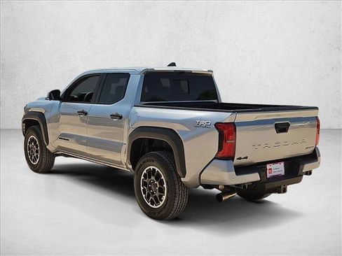 Certified 2025 Toyota Tacoma TRD Off-Road w/ TRD Off Road Premium Package AWD/4WD image 9