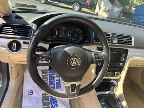 Used 2012 Volkswagen Passat 2.5 SE image 13
