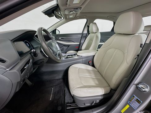 Used 2022 Hyundai Sonata Limited w/ Preferred Accessory Package image 13