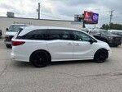 Used 2023 Honda Odyssey Sport image 5