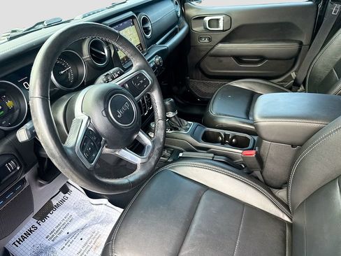 Used 2023 Jeep Wrangler Unlimited Sahara w/ Cold Weather Group AWD/4WD image 25