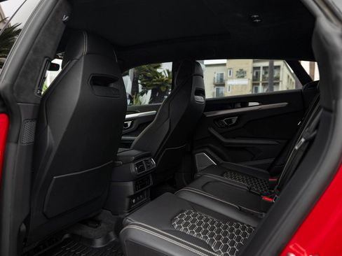 Used 2024 Lamborghini Urus S image 22