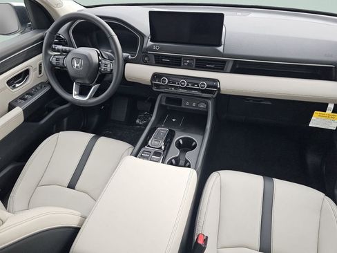 New 2026 Honda Pilot Touring image 27
