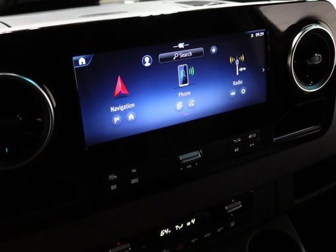 Used 2025 Mercedes-Benz Sprinter 2500 image 22