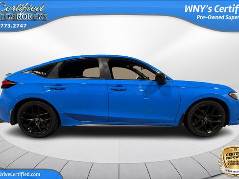 Used 2022 Honda Civic Sport image 4