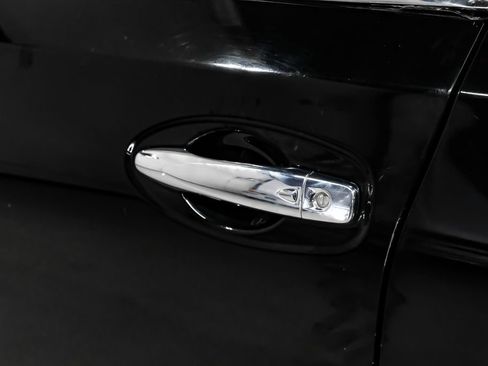 Used 2015 Nissan Rogue SV w/ SV Family Package FWD image 49