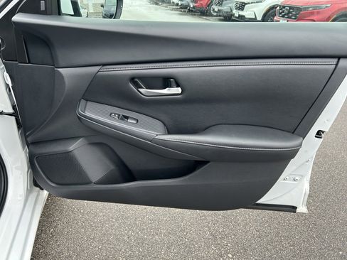 Used 2023 Nissan Sentra SV image 18