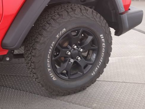 Used 2022 Jeep Wrangler Sport AWD/4WD image 14