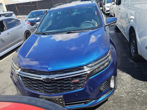 Used 2023 Chevrolet Equinox RS image 2