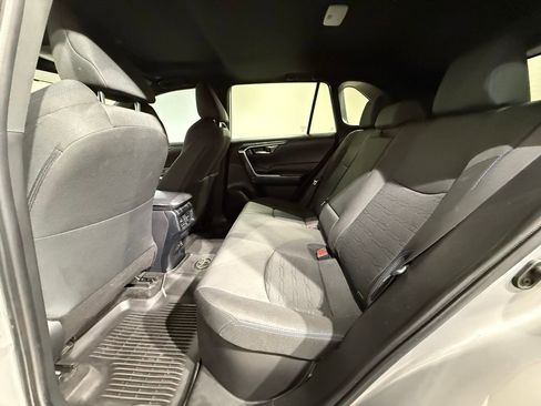 Certified 2024 Toyota RAV4 SE w/ Convenience Package image 20