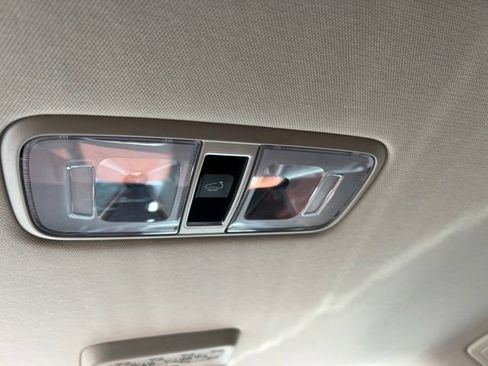 Certified 2025 Kia Carnival SX Prestige FWD image 38