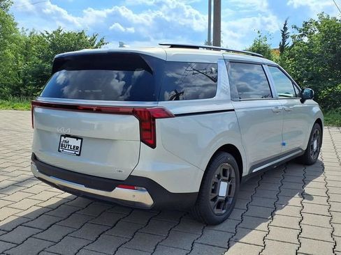 New 2026 Kia Carnival SX FWD image 2