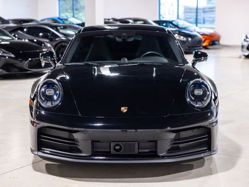 Used 2025 Porsche 911 Carrera RWD image 11