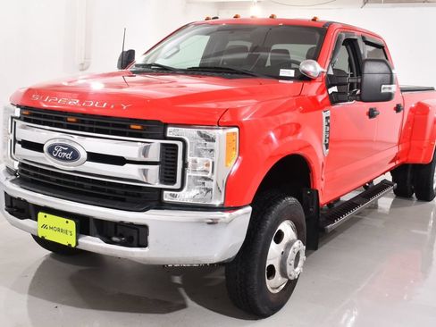 Used 2017 Ford F350 XLT AWD/4WD image 2