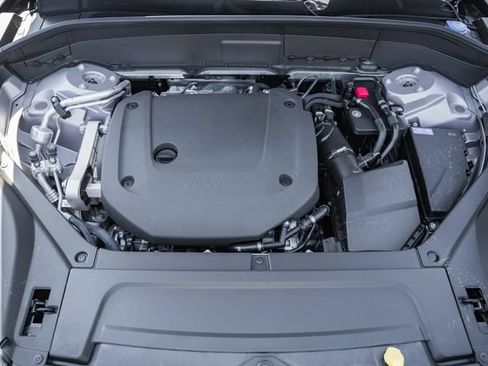 New 2027 Volvo XC90 B6 Plus AWD/4WD image 19