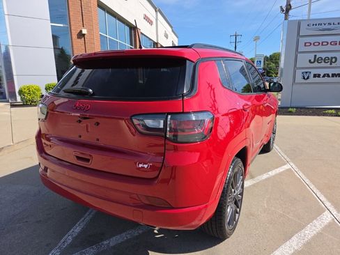 Certified 2022 Jeep Compass Limited w/ (RED) Package AWD/4WD image 12