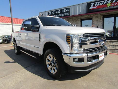 Used 2019 Ford F250 Lariat w/ Chrome Package AWD/4WD image 6
