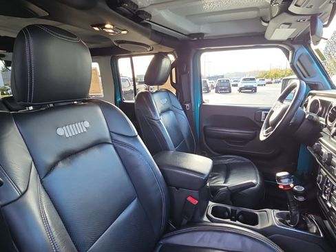 Used 2020 Jeep Wrangler Unlimited Sport S image 21
