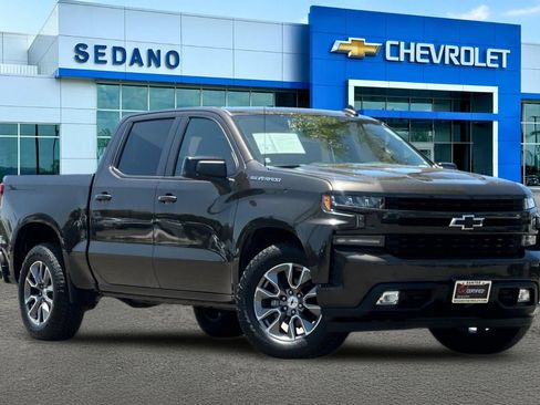 Used 2021 Chevrolet Silverado 1500 RST w/ Convenience Package II RWD image 2