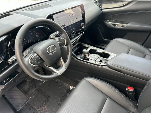 Used 2025 Lexus NX 350h AWD w/ Cold Area Package image 10