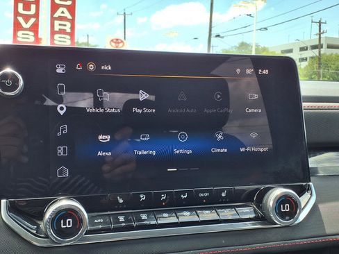 Used 2025 Chevrolet Colorado Z71 AWD/4WD image 16