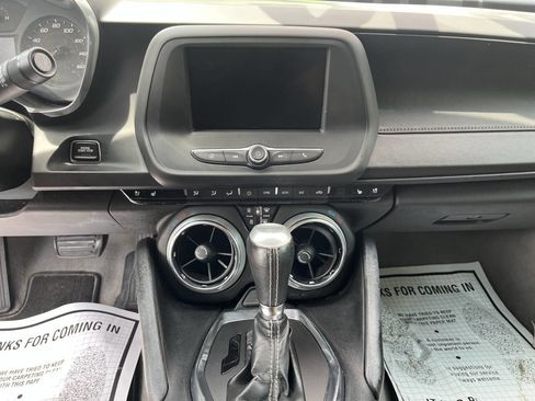 Used 2020 Chevrolet Camaro LT w/ RS Package image 13