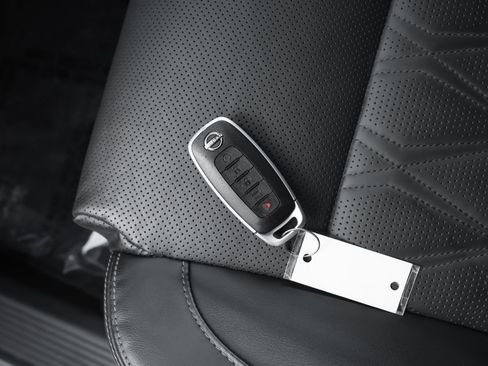 Used 2025 Nissan Rogue Platinum w/ Platinum Premium Package image 45