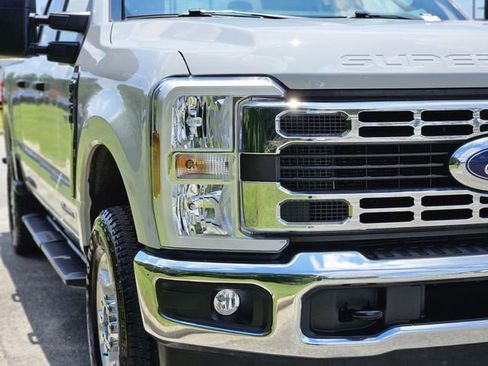 Used 2026 Ford F250 XLT AWD/4WD image 9