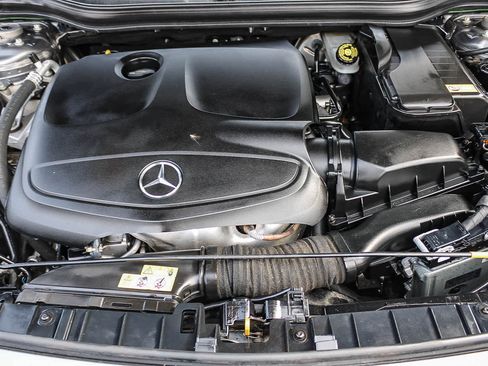 Used 2016 Mercedes-Benz GLA 250 image 21