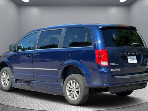 Used 2015 Dodge Grand Caravan SXT FWD image 6