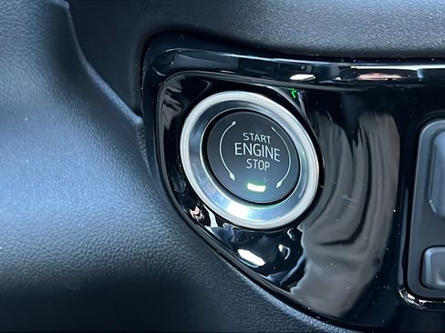 New 2026 Chevrolet Silverado 2500 ZR2 w/ LPO, Dark Essentials Package image 30